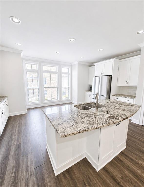 Building Photo - 6596 Marlowe Gln Wy