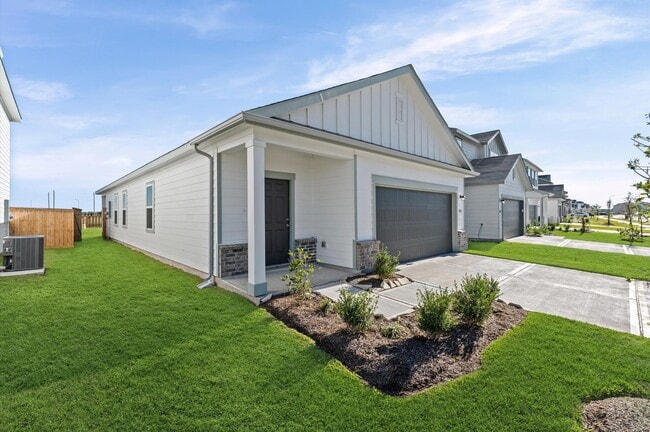 Building Photo - 8742 Vacek Xing Wy