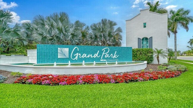 Building Photo - 10105 Canaveral Cir