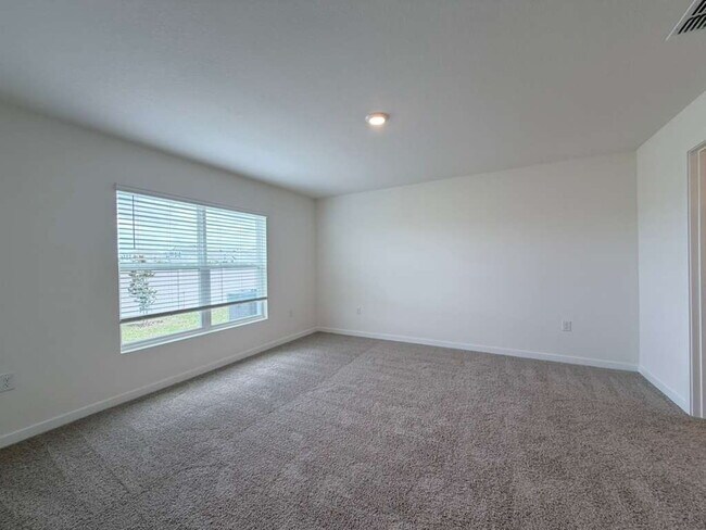 Building Photo - MOVE-IN SPECIAL 2 WEEKS FREE RENT!! NO APPLICATION FEES FOR APPROVED APPLICANTS**Beautiful Brand-...