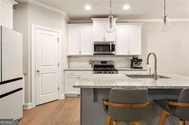 Building Photo - 1603 Glenivy