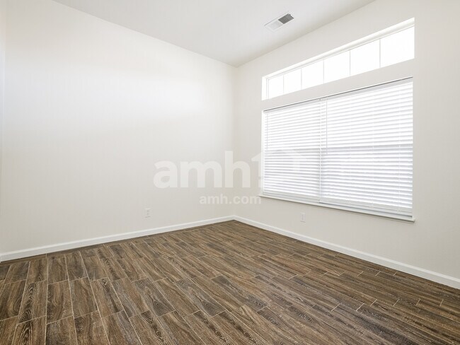 Building Photo - 2983 Almazan Ct