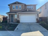 Building Photo - Beautiful Rockcress Home Near Dining, Shopping, And More!