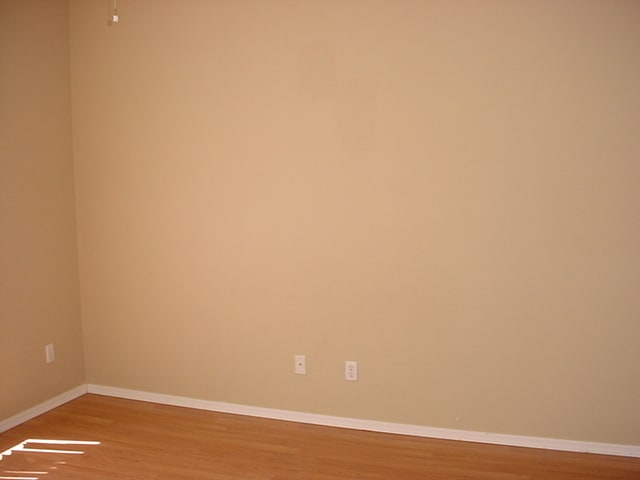 Building Photo - Fantastic home in gated Brenna Park.