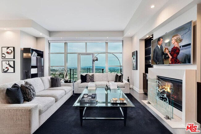 Building Photo - 10776 Wilshire Blvd