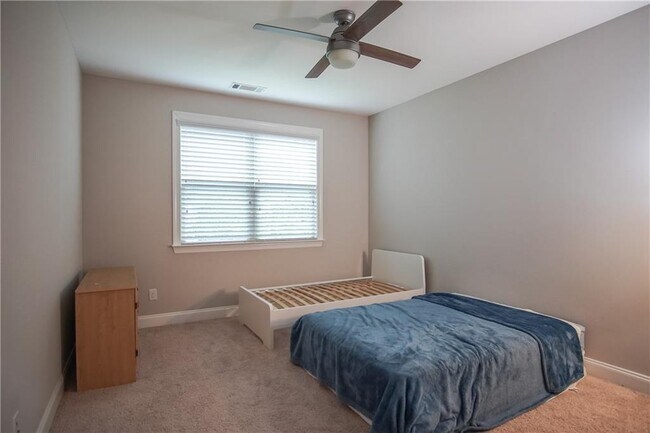 Building Photo - 3050 Davidsonville Dr