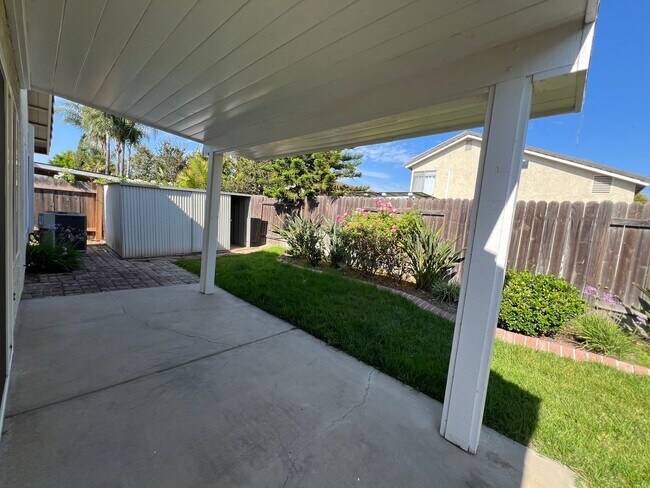Building Photo - Great home in wonderful neighborhood - Cam...