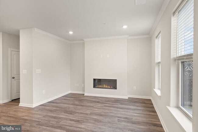 Building Photo - 43430 Stonewood Crossing Ter