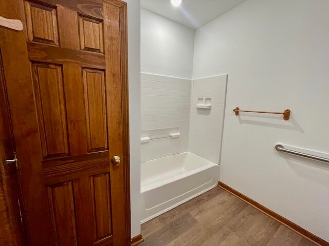 Building Photo - 1010 W South St