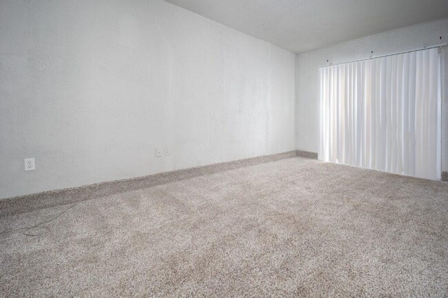 Building Photo - 2537 NW 48th St