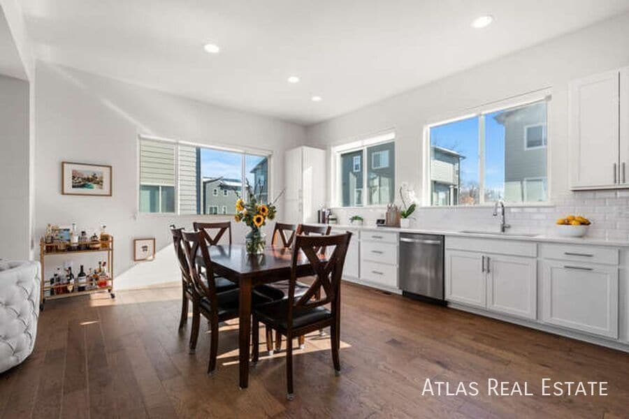 Building Photo - 7856 W 43rd Pl