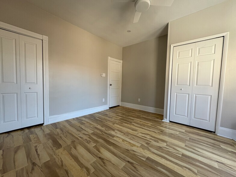 Building Photo - 147 Pensdale St