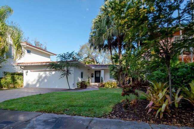 Building Photo - Altara Avenue, Coral Gables, FL 33146 - 3 ...