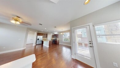 Building Photo - 2021 Geniveive Ln