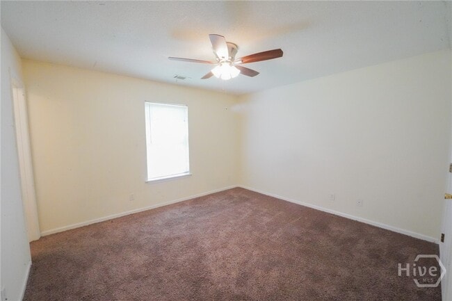 Building Photo - 127 Bluelake Blvd