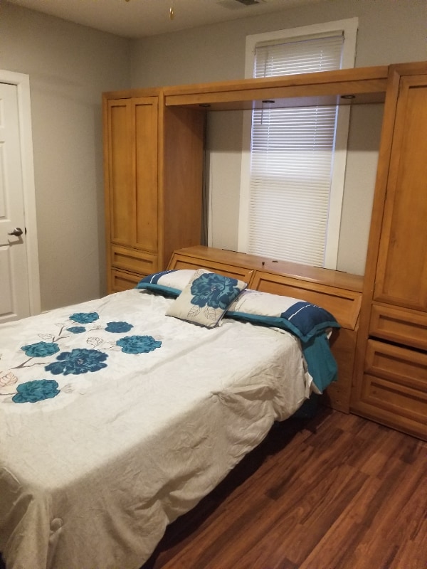 Building Photo - 3311 E 19th St