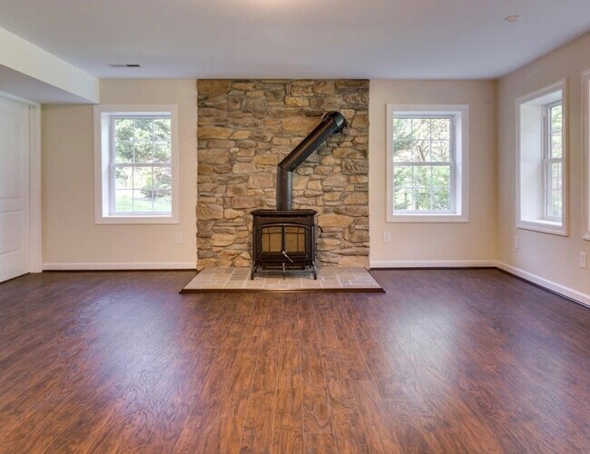 huge living dining space entire basement apartment - 2216 Laurel Ridge Rd
