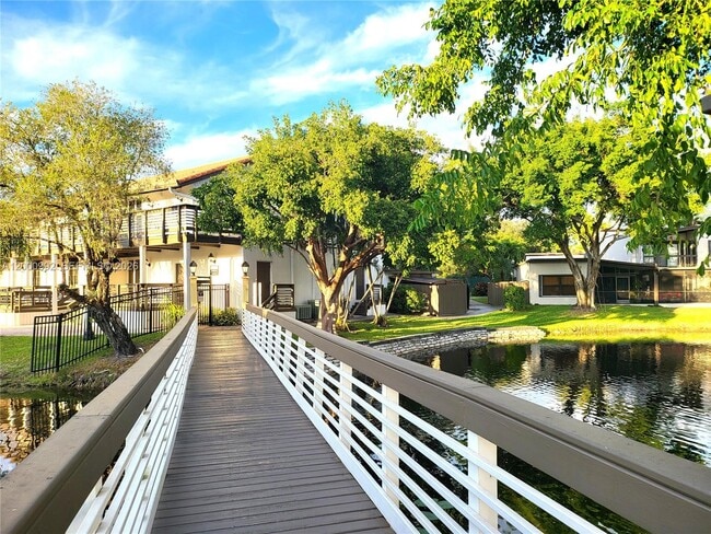 Building Photo - 9723 N New River Canal Rd