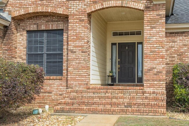 Building Photo - 616 Castle Brook Dr