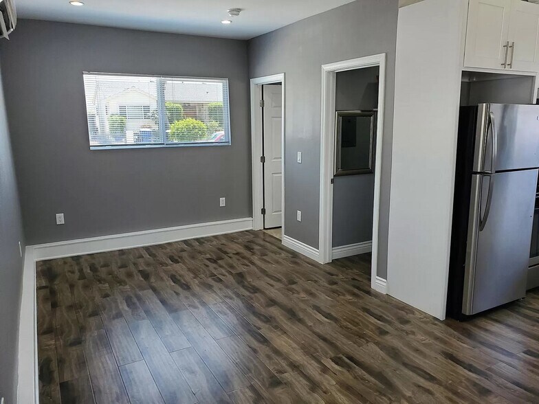 Building Photo - 12803 Tonopah St