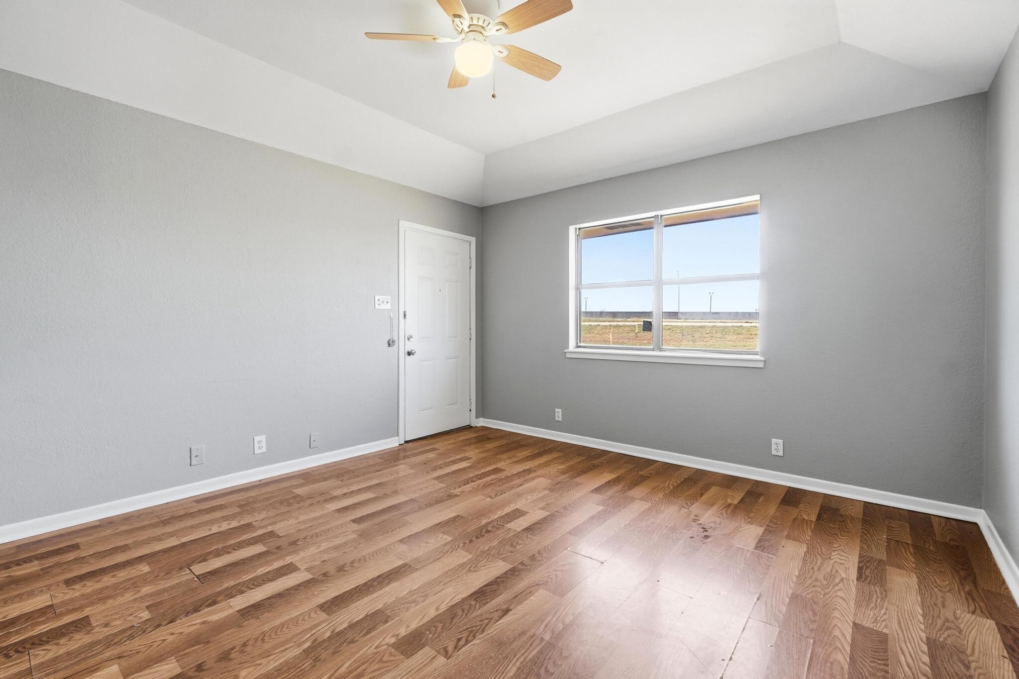 Building Photo - 2333 N Danville Dr