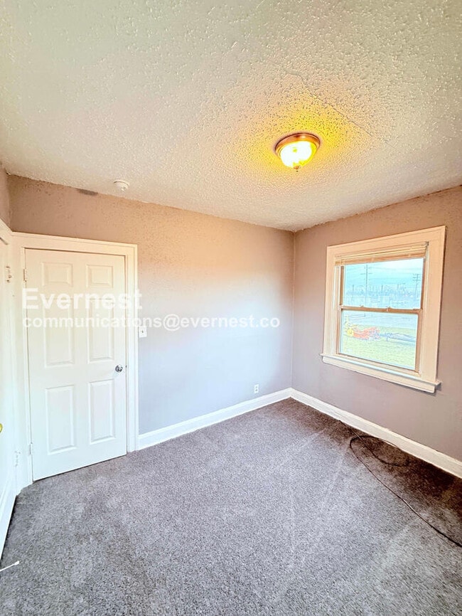 Building Photo - 13909 Hartwell St