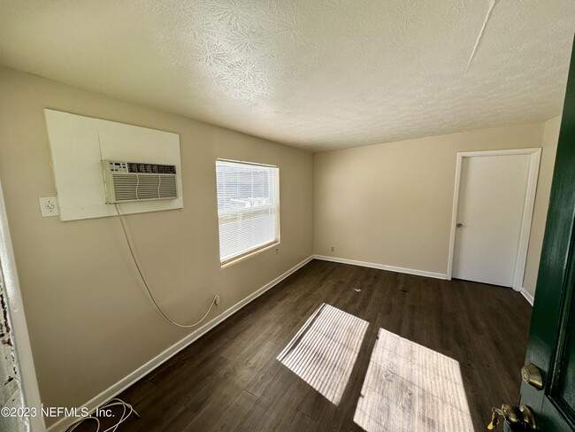 Building Photo - 6138 Catoma St