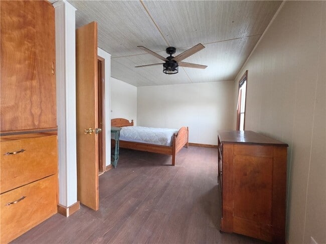 Building Photo - 9 Factory St