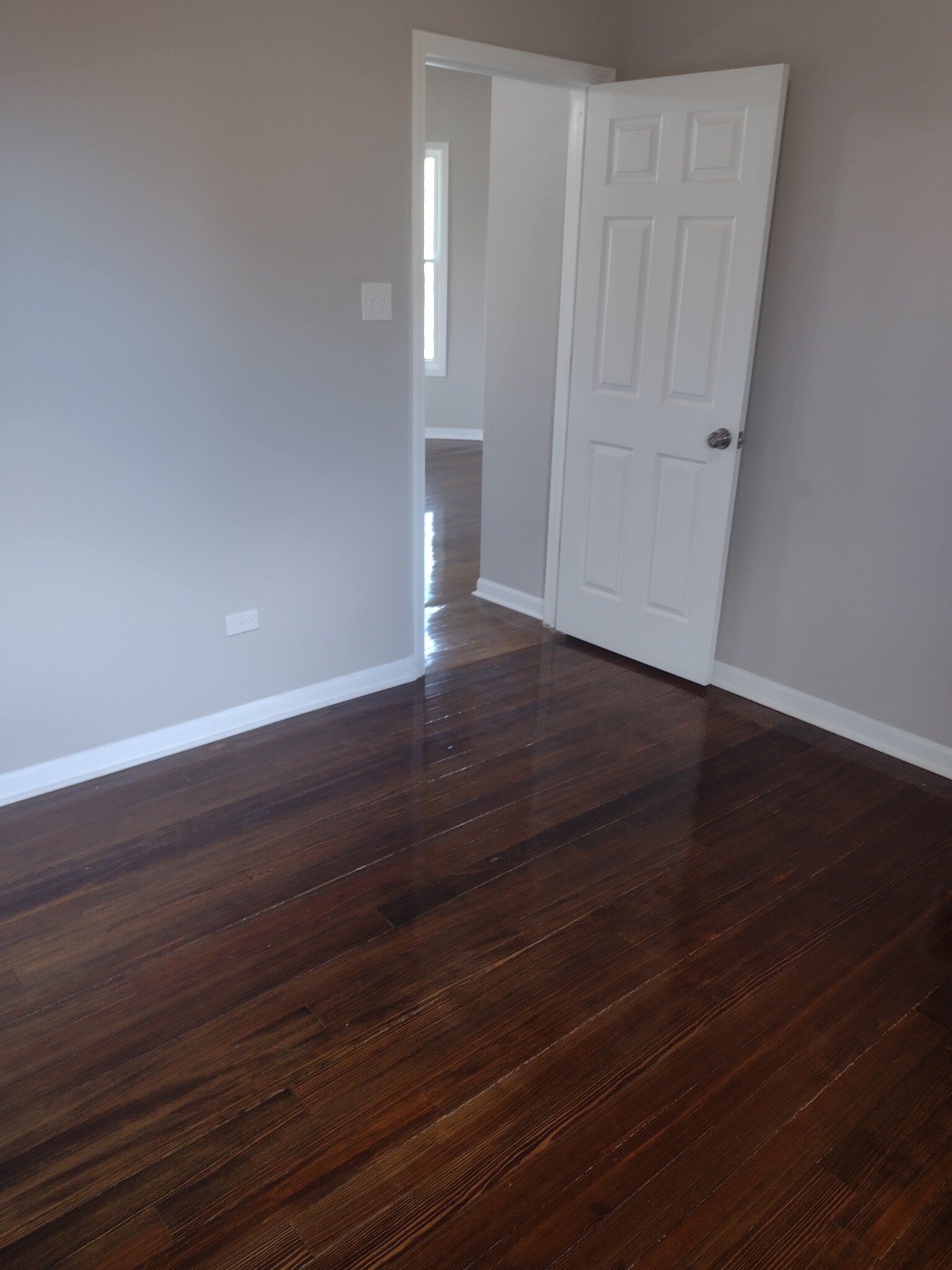 Building Photo - 48 W 21st St