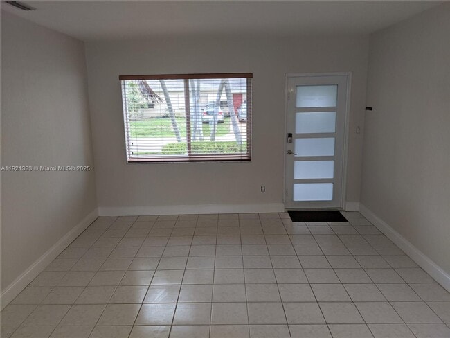 Building Photo - 6991 Coolidge St