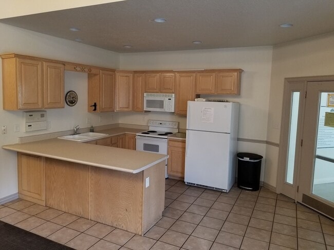 Building Photo - Nice home in great location