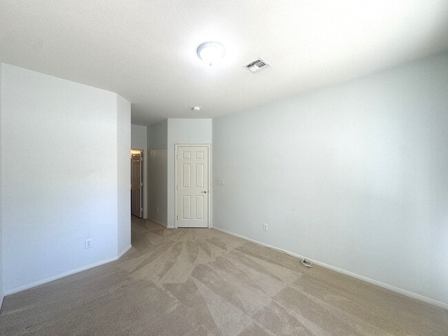Building Photo - 9256 Blue Flax Pl