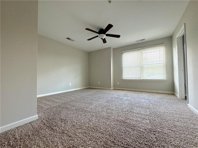 Building Photo - 3522 Village Enclave Ln