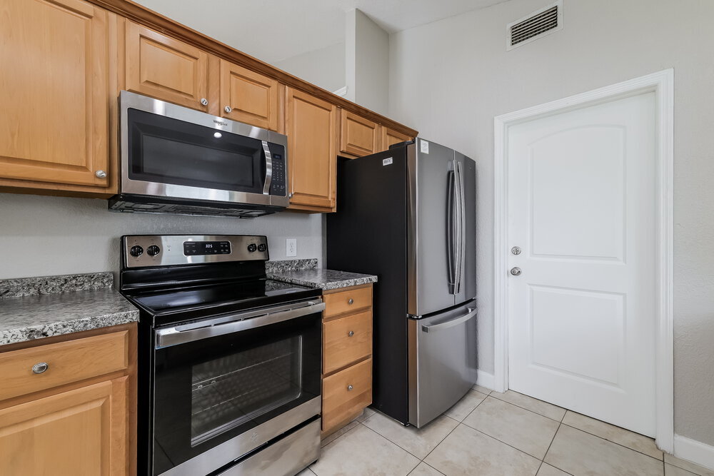 Building Photo - 2120 Cuxham Ct