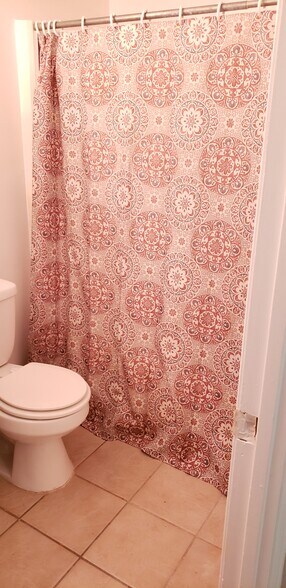 Building Photo - 9164 Broken Oak Pl