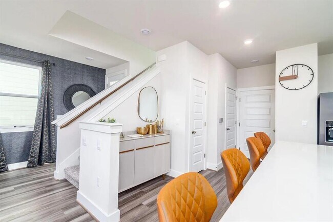 Building Photo - 7501 Travertine Spring Dr