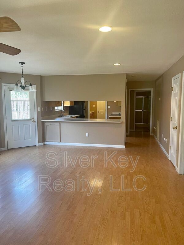 Building Photo - 127 Butler Dr