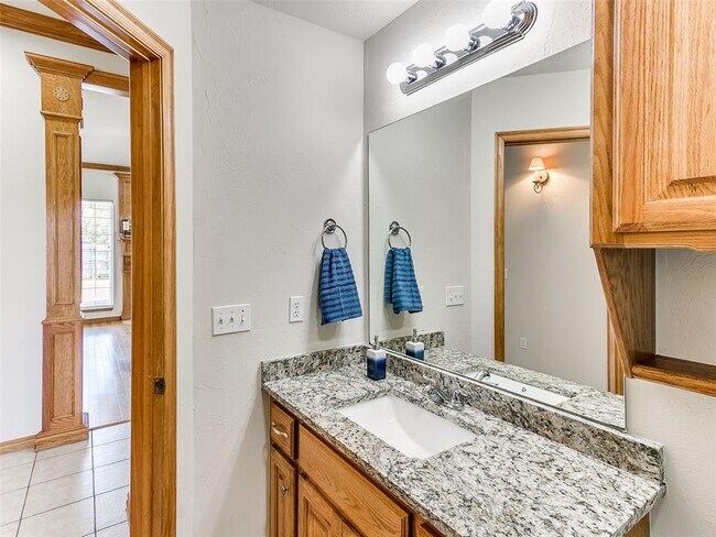 Building Photo - 5501 Lanceshire Ln