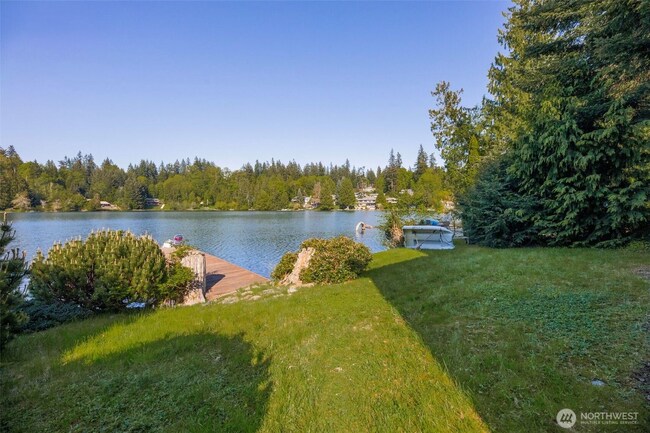 Building Photo - 6917 Olive Ave