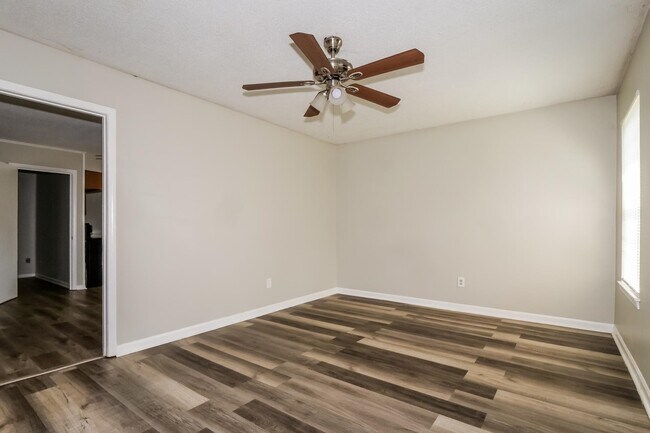 Building Photo - 5120 Breckenwood Dr