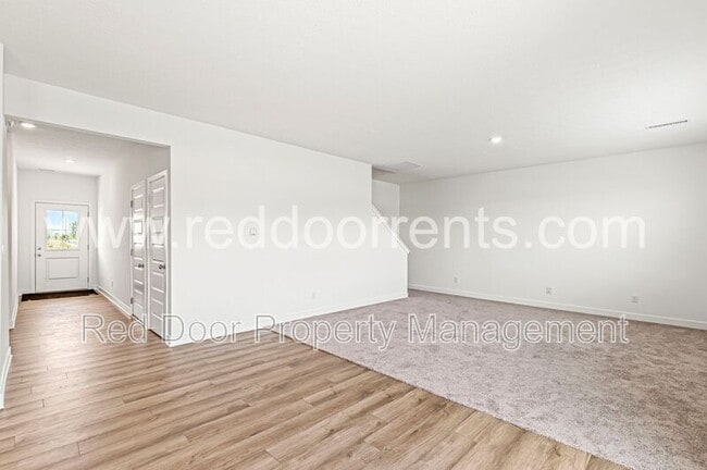 Building Photo - 2956 Grand Rdg Dr