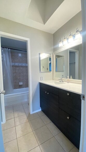 Building Photo - 2601 S Braeswood Blvd