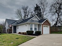 Building Photo - 1211 Wembley Dr