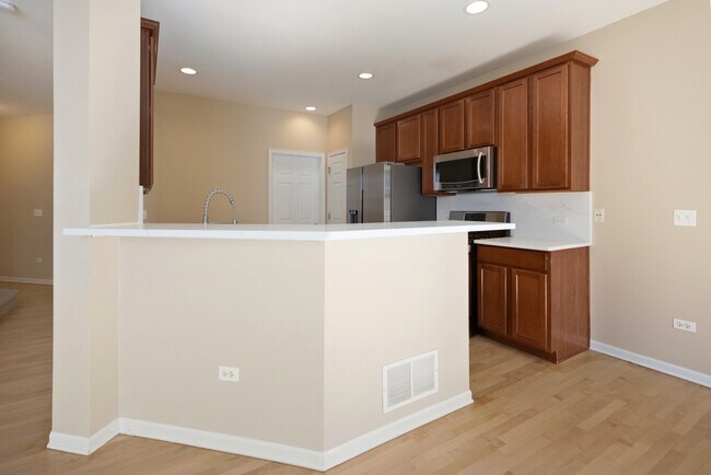Building Photo - 419 Vaughn Cir
