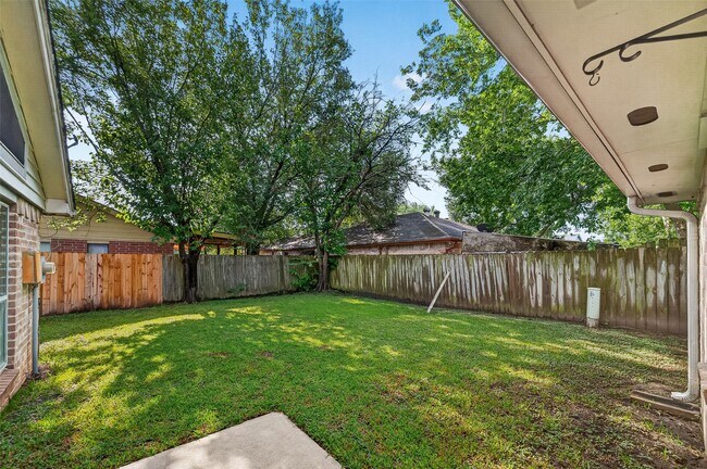 Building Photo - 10315 Goodrum Rd