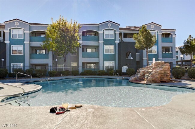 Building Photo - 6955 N Durango Dr