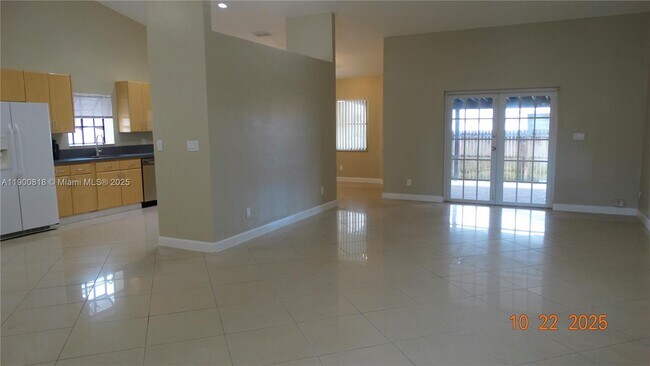 Building Photo - 219 SE 8th St