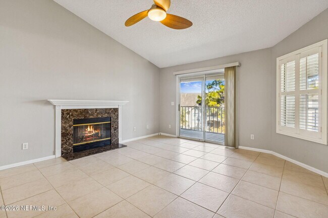 Building Photo - 800 Ironwood Dr