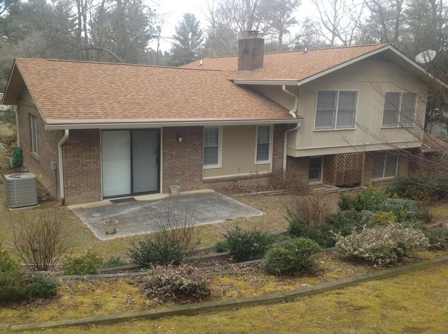 Building Photo - 30 Ferenvilla Dr