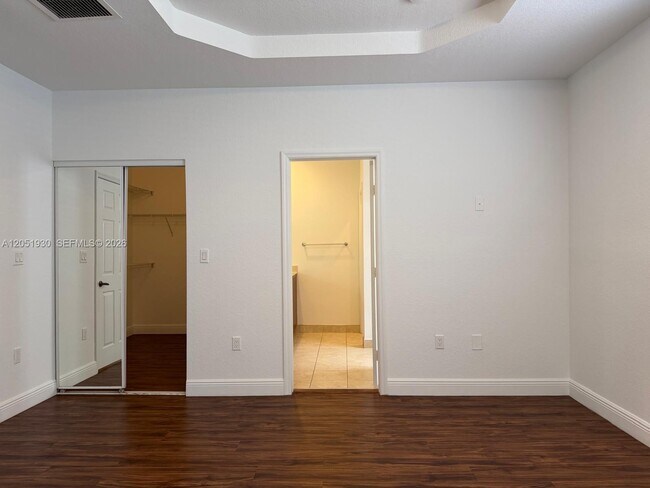 Building Photo - 14958 SW 41st Ln